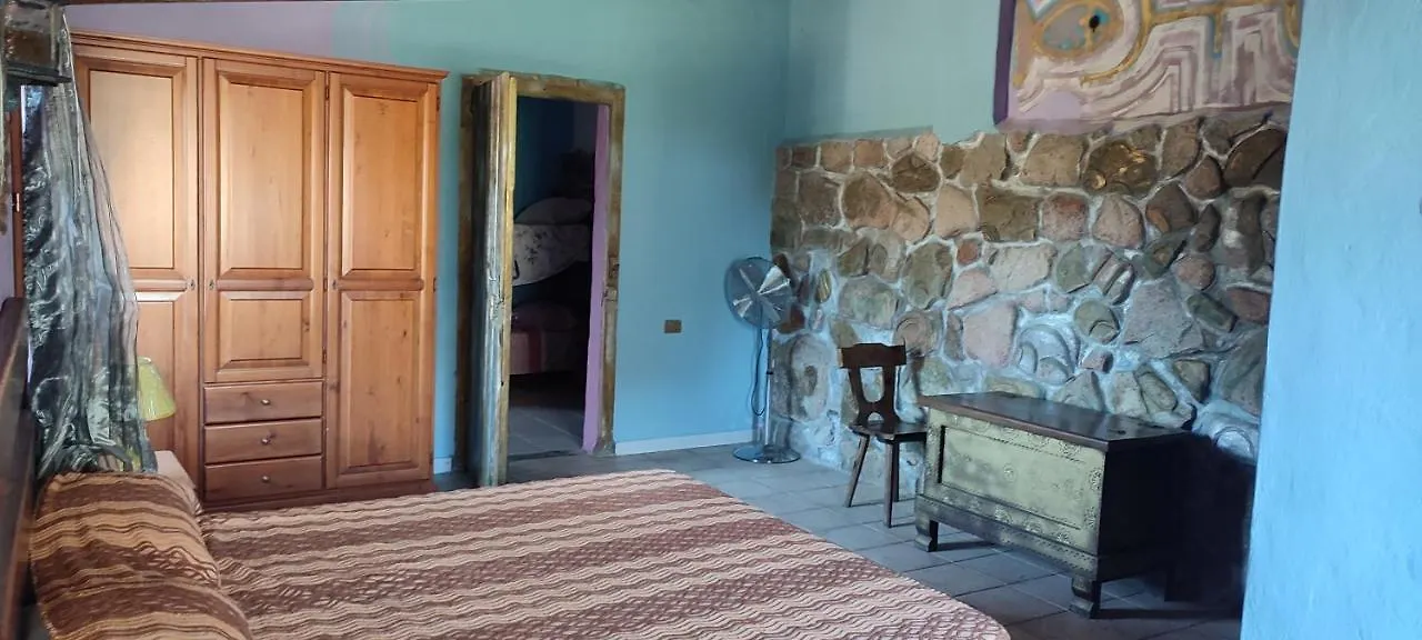 Il Nuraghe Bed & Breakfast Arbus 2*,